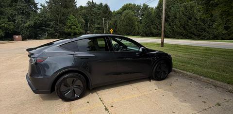 Tesla Model Y 2026