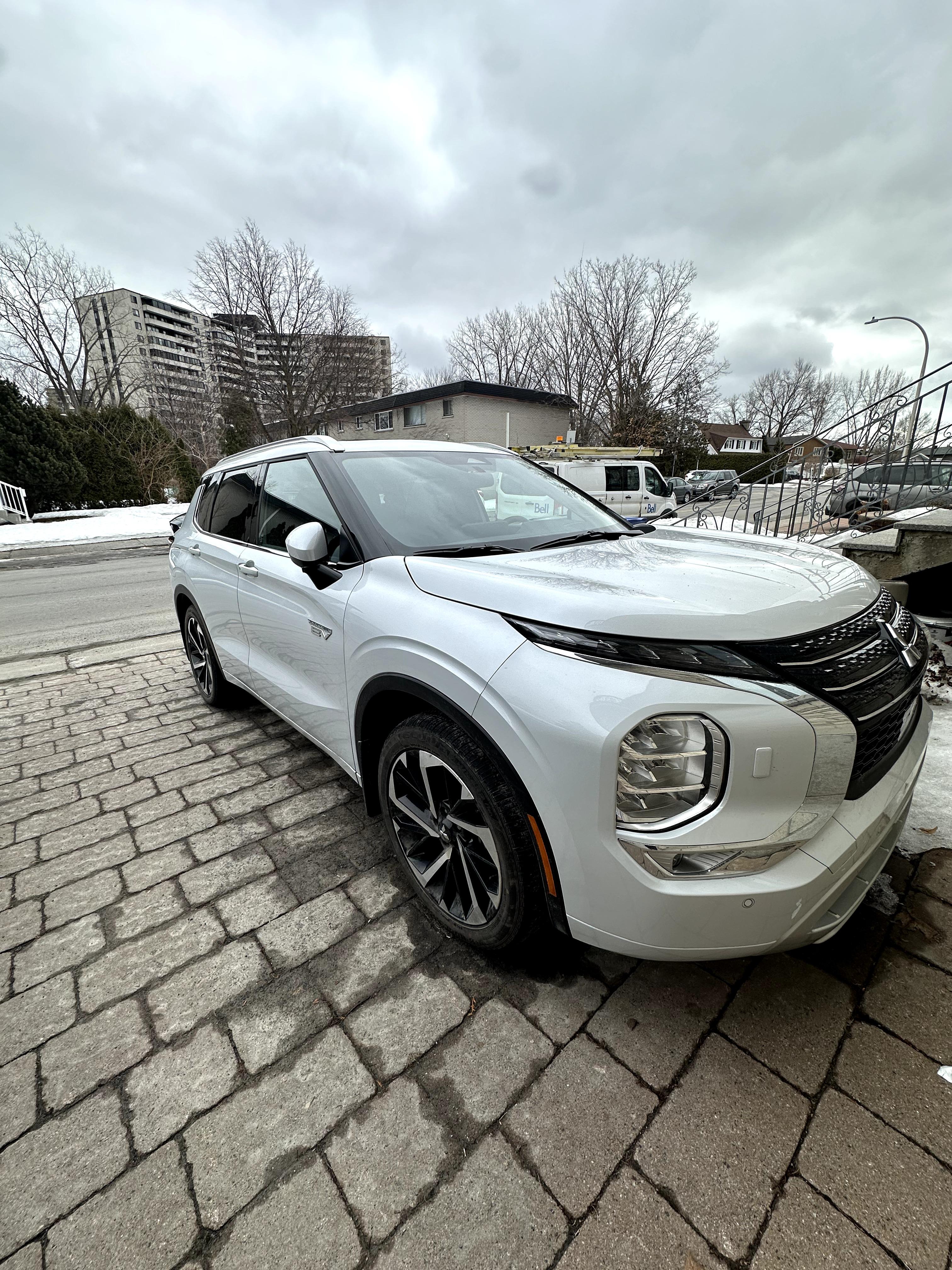 Mitsubishi Outlander Plug-In Hybrid 2025 à 