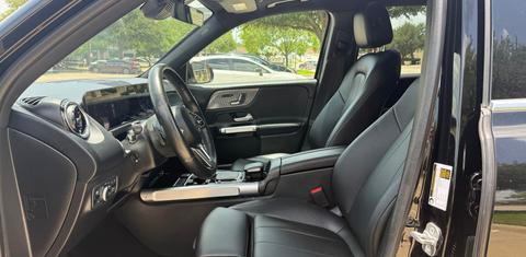 Mercedes-Benz GLB-Class 2023
