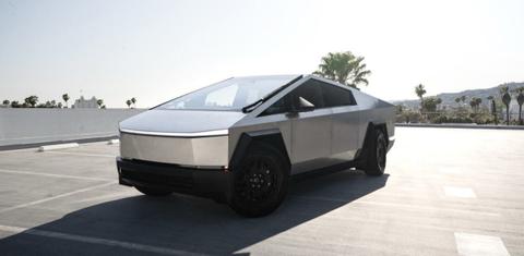 Tesla Cybertruck 2025