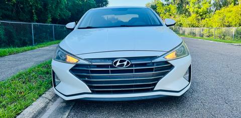 Hyundai Elantra 2019