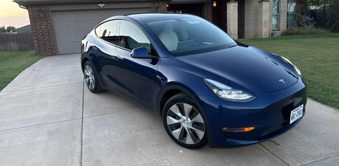 Tesla Model Y 2023