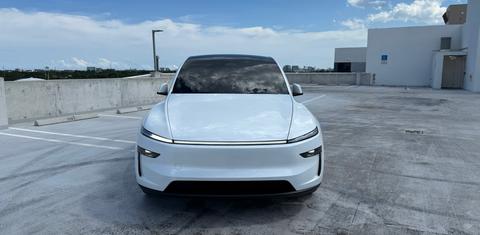 Tesla Model Y 2026