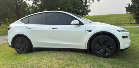 Tesla Model Y 2026