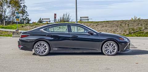 Lexus ES 2019