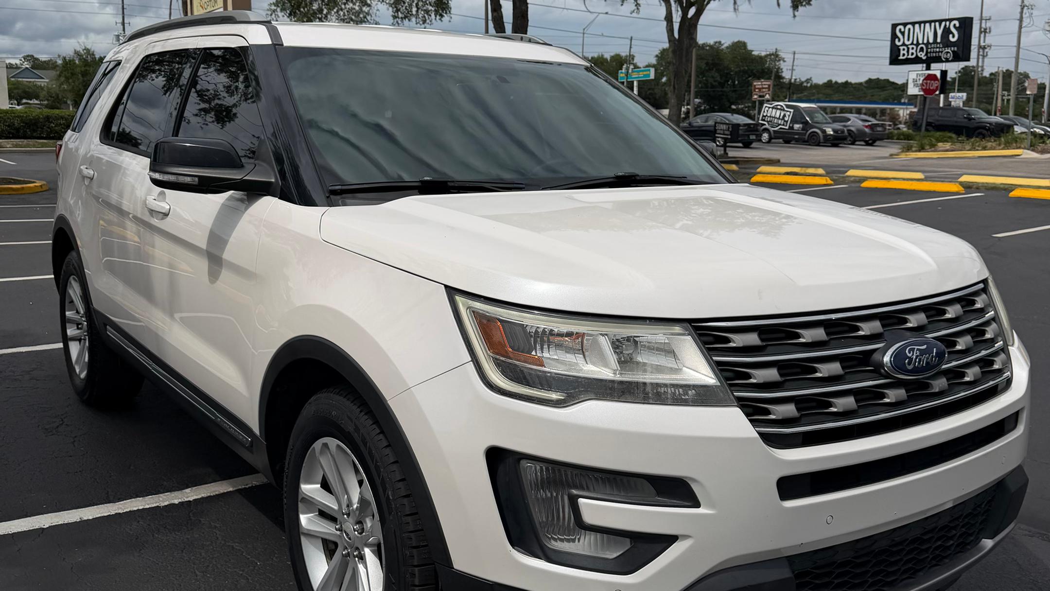 Ford Explorer 2017 in Clermont, FL