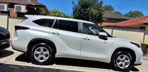 Toyota KLUGER 2025