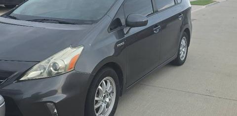 Toyota Prius v 2013