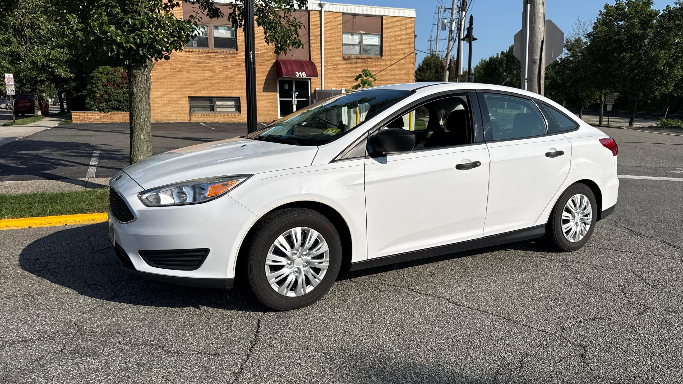 Ford Focus 2016 in East Rutherford, NJ