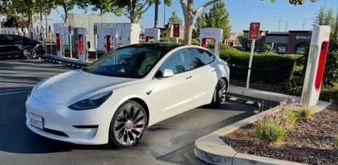 Tesla Model 3 2021