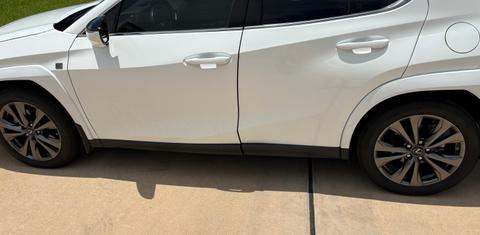 Lexus UX 2023