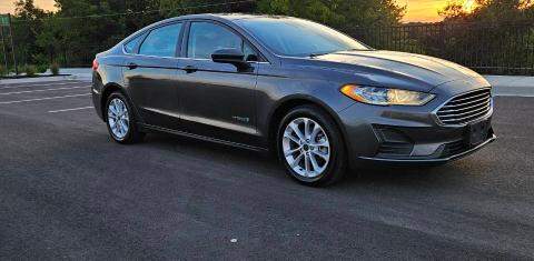 Ford Fusion Hybrid 2019