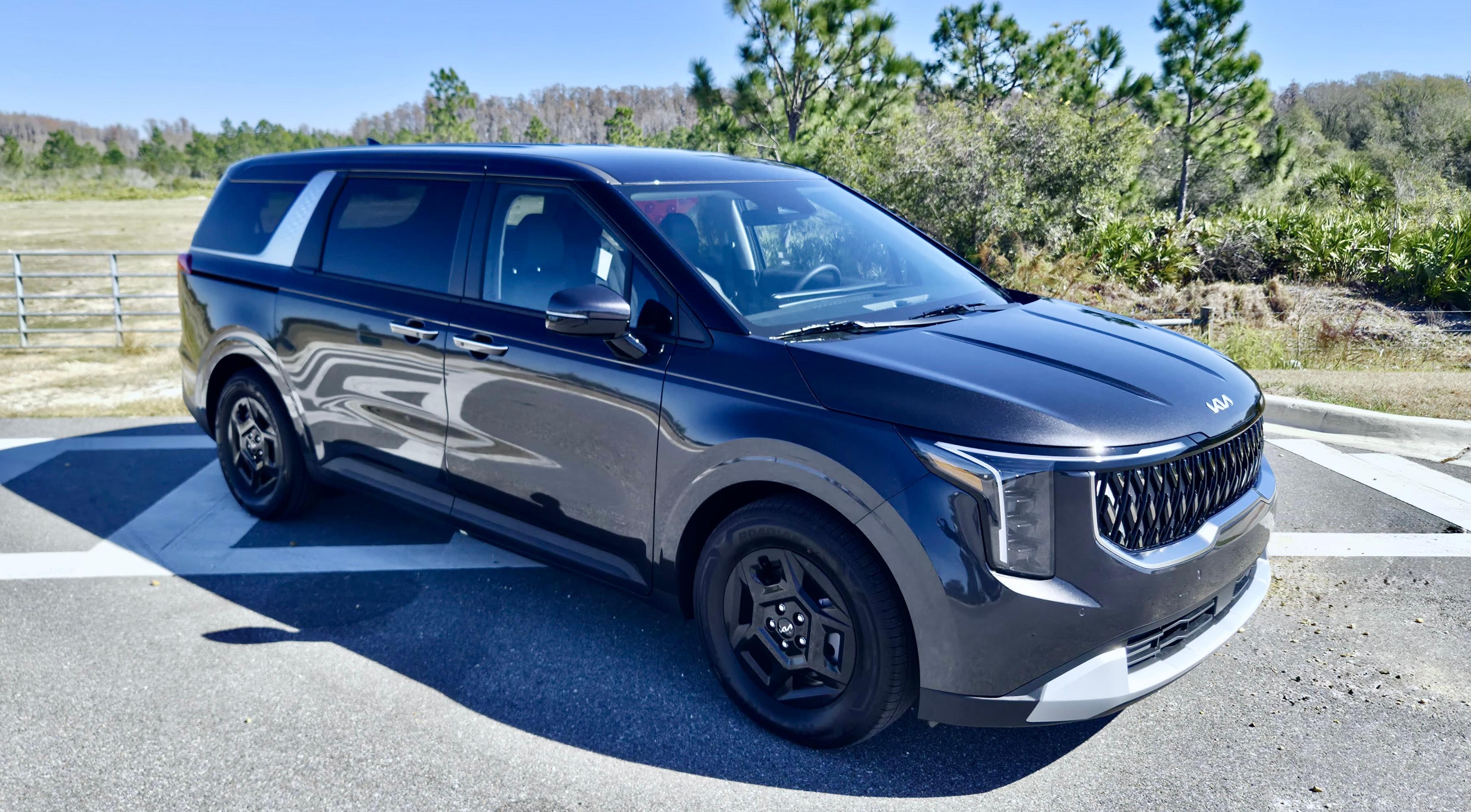 Kia Carnival 2026 in Odessa, FL