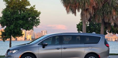 Chrysler Pacifica 2017