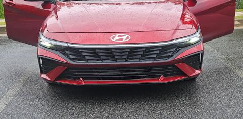 Hyundai Elantra 2025