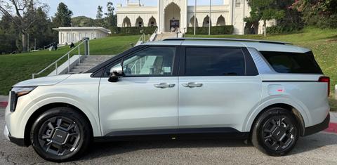 Kia Carnival Hybrid 2026