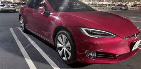 Tesla Model S 2020