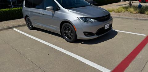 Chrysler Pacifica 2019