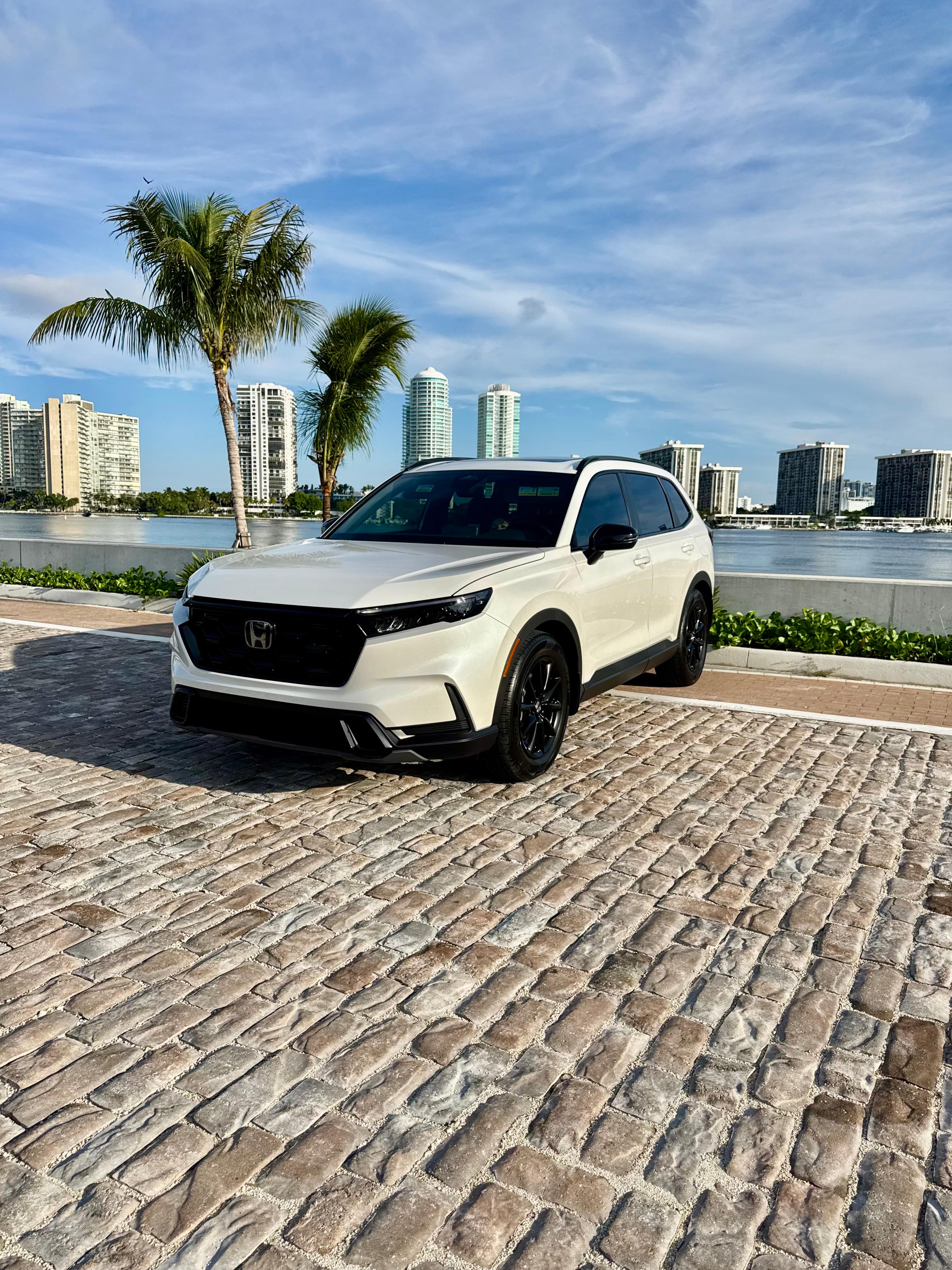 Honda CR-V Hybrid 2026 in Miami, FL
