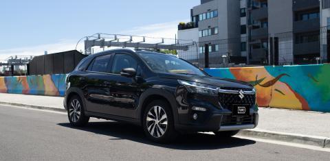 Suzuki S-CROSS 2023