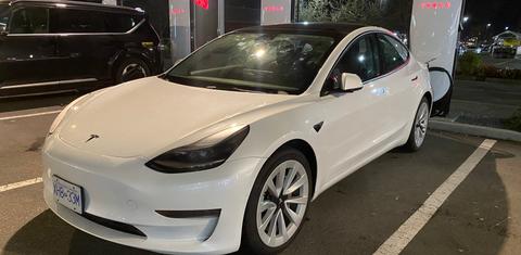 Tesla Model 3 2022