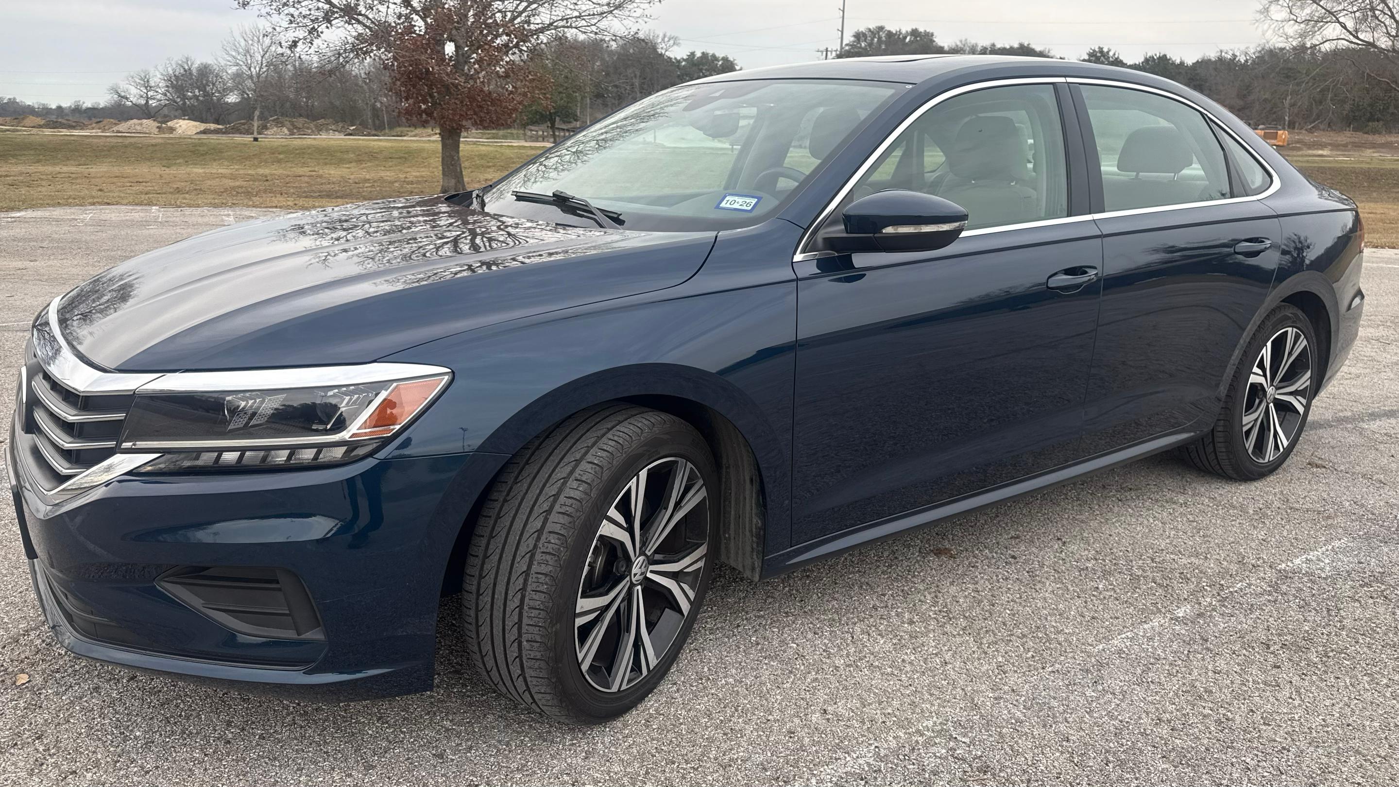 Volkswagen Passat 2022 in Temple, TX