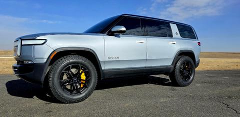 Rivian R1S 2024