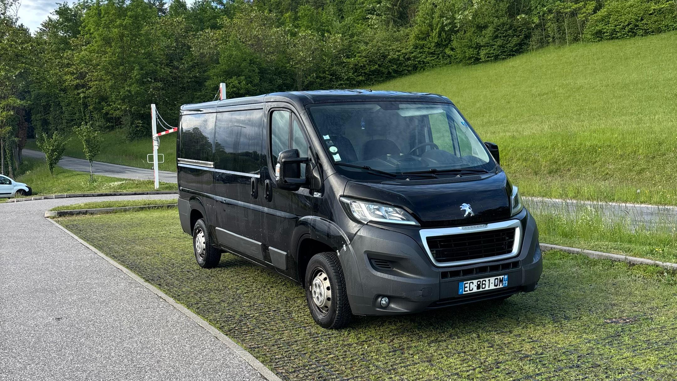 Peugeot BOXER 2016 à Sillingy