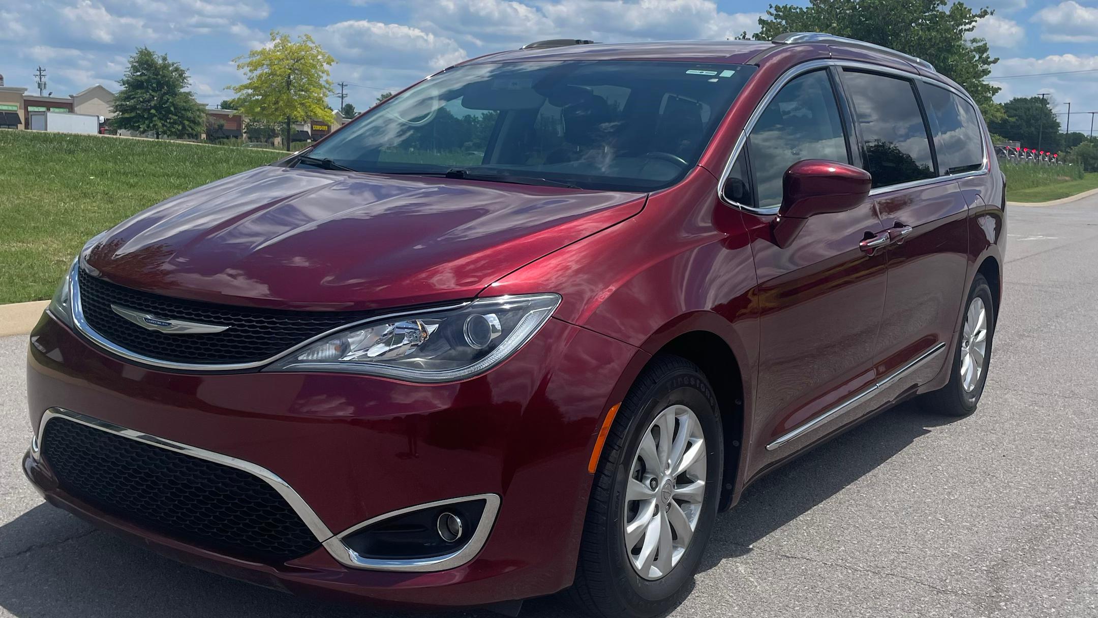 Chrysler Pacifica 2018 in Smyrna, TN