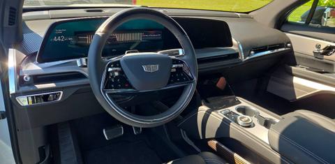 Cadillac VISTIQ 2026