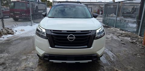 Nissan Pathfinder 2024