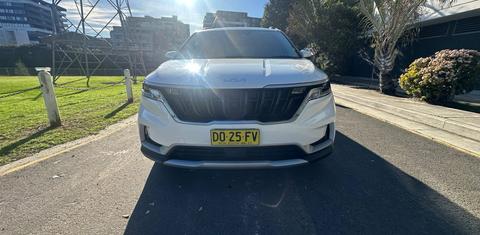 Kia CARNIVAL 2023