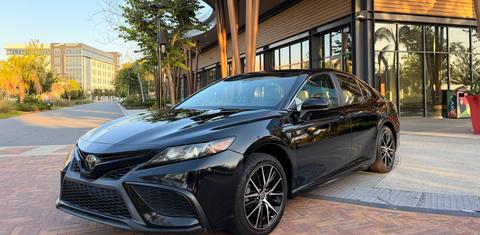 Toyota Camry 2021