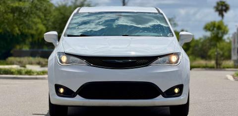 Chrysler Pacifica 2019
