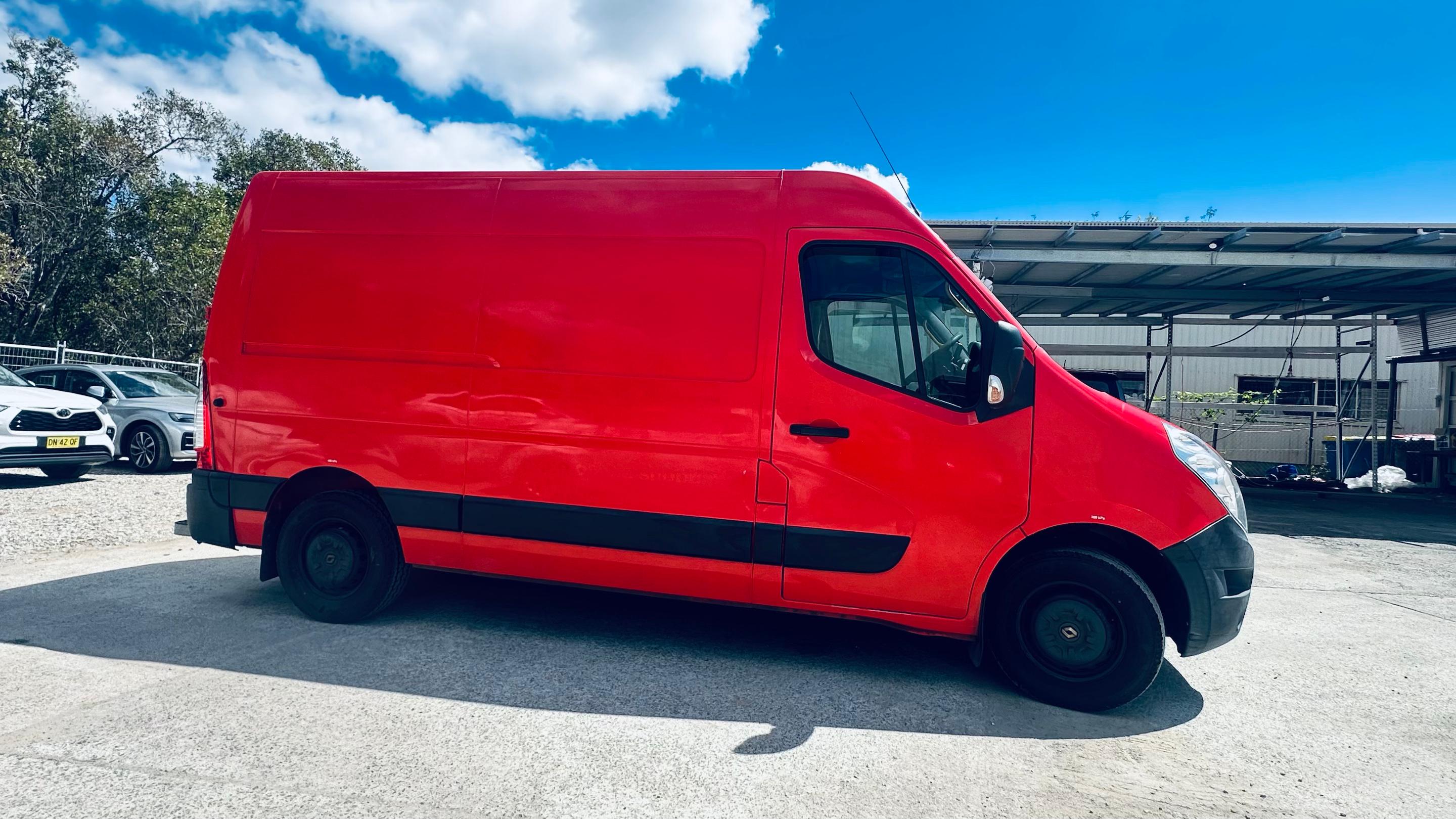 RENAULT Master 2016 in Northgate