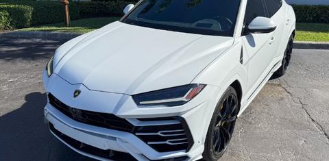 Lamborghini Urus 2021