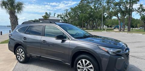 Subaru Outback 2025