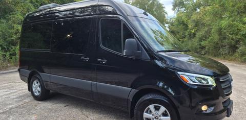 Mercedes-Benz Sprinter 2025