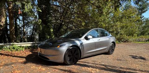Tesla Model 3 2024