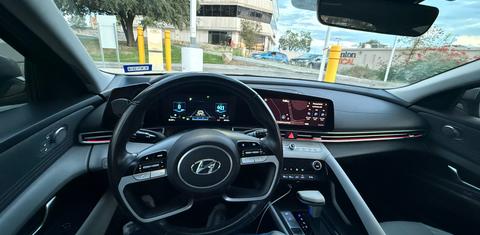 Hyundai Elantra Hybrid 2023