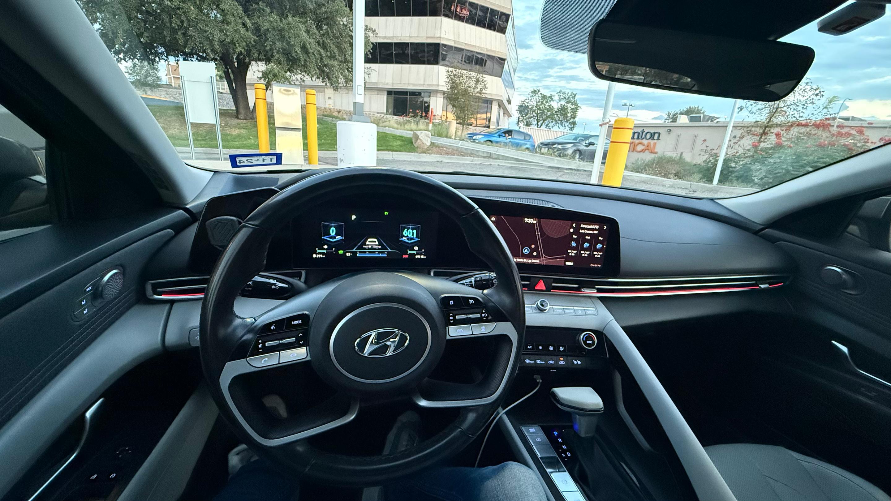 Hyundai Elantra Hybrid 2023 in Las Cruces, NM