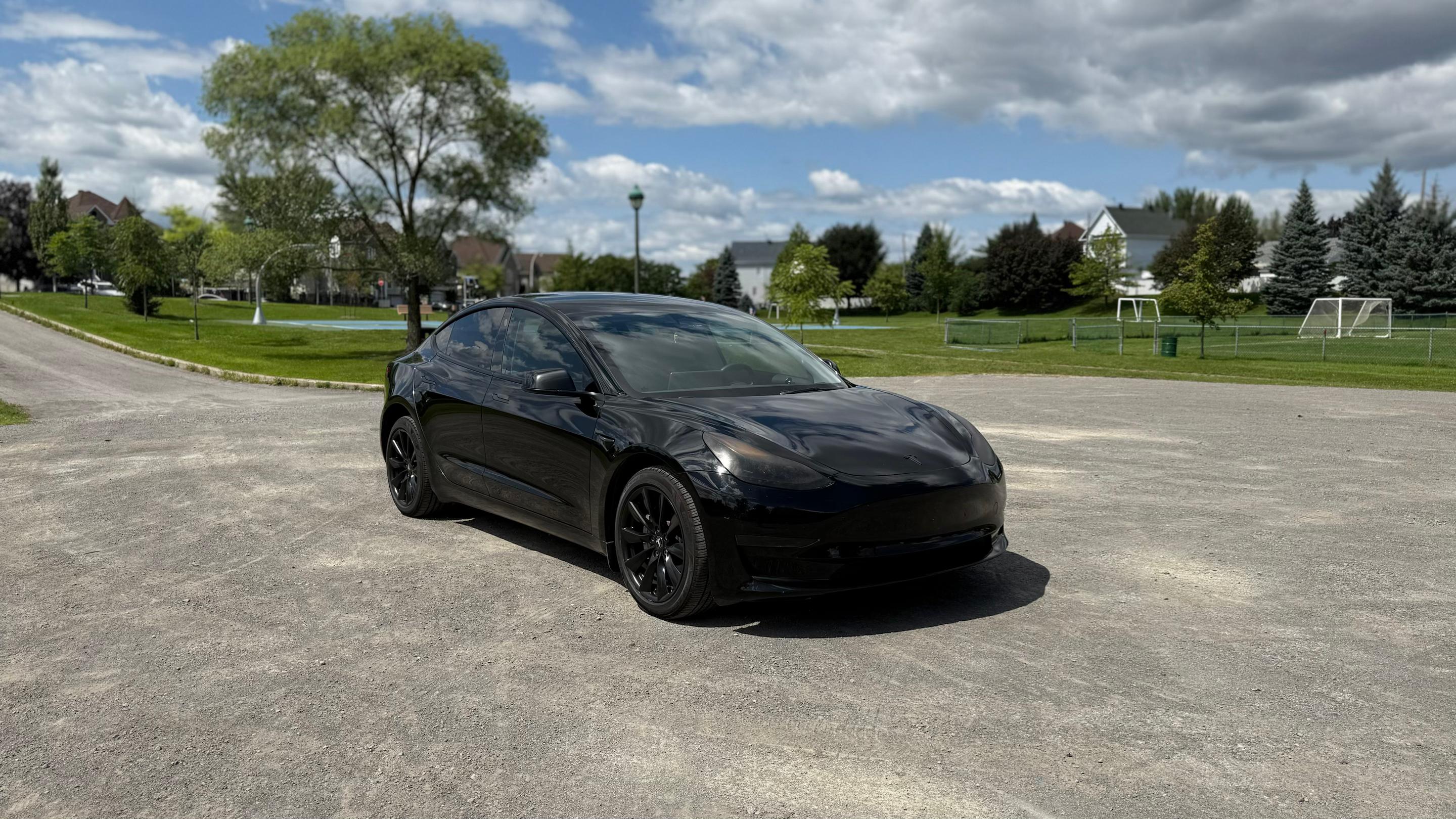 Tesla Model 3 2023 à Laval, QC