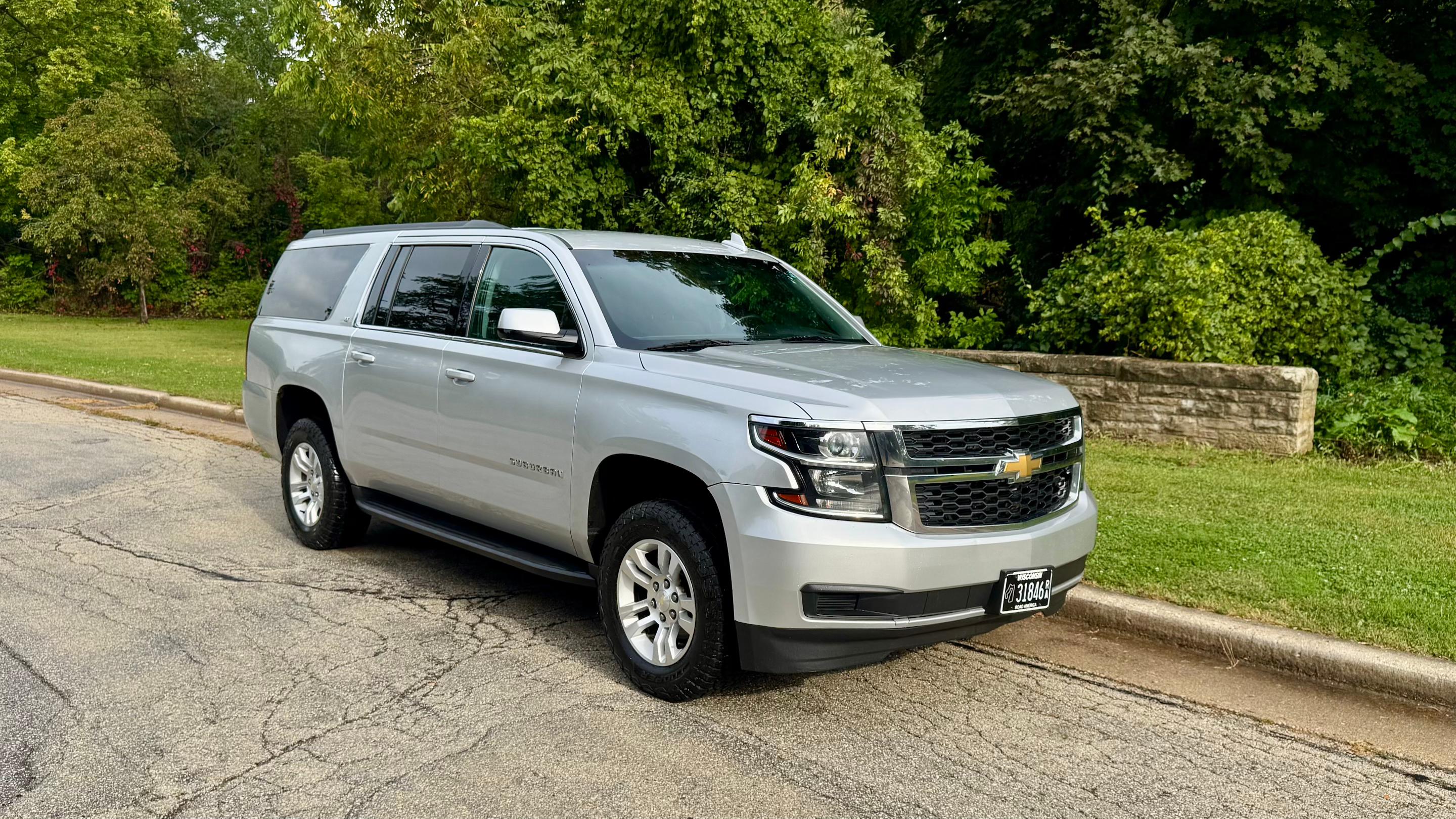 Chevrolet Suburban 2019 in Milwaukee, WI