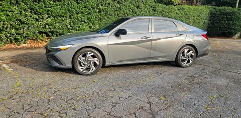 Hyundai Elantra 2025
