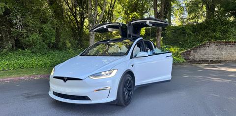 Tesla Model X 2022