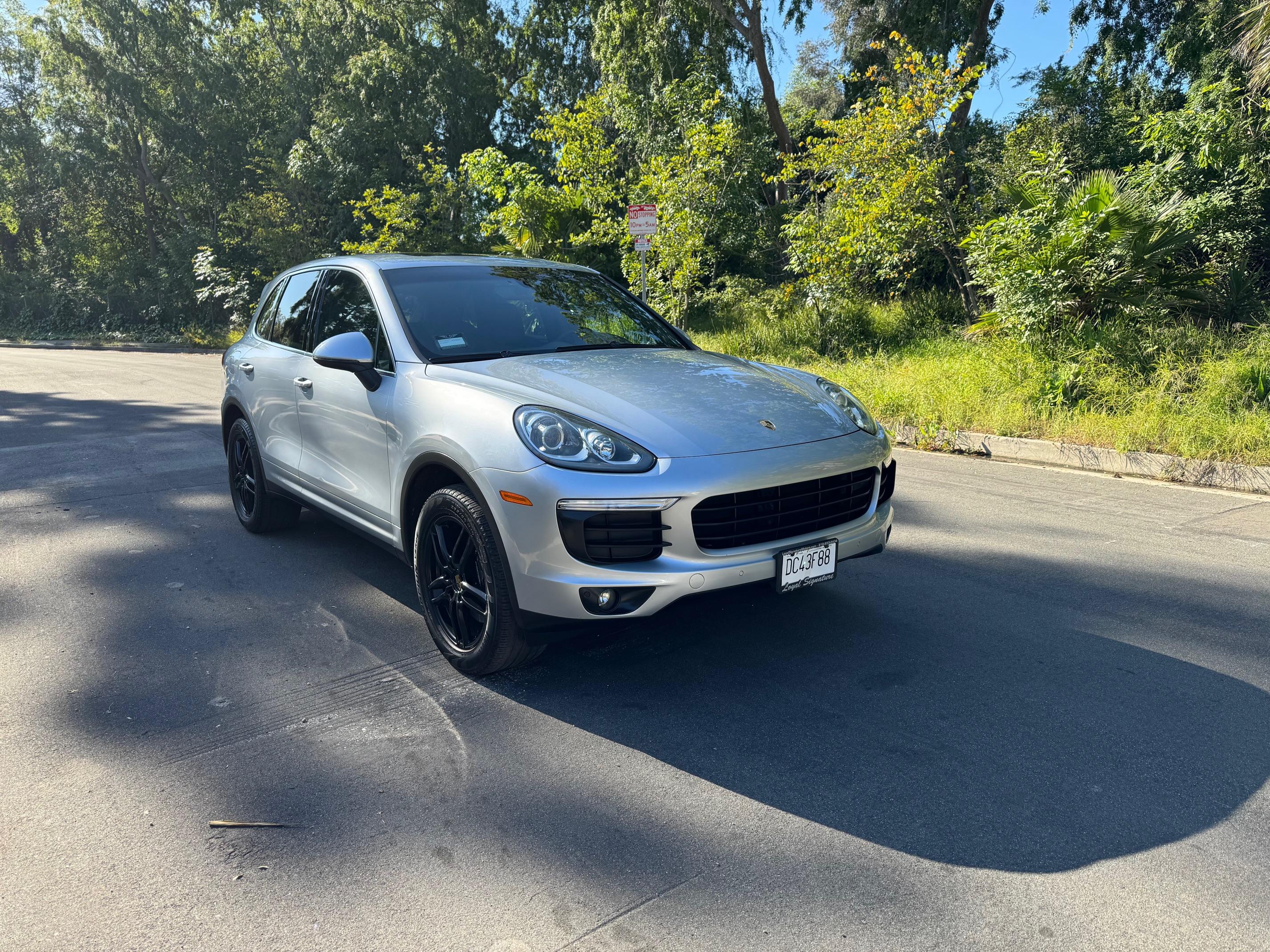 Porsche Cayenne 2016 in Lawndale, CA