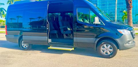 Mercedes-Benz Sprinter 2025