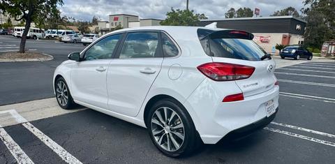 Hyundai Elantra GT 2018