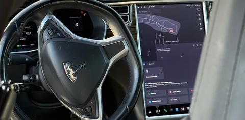 Tesla Model S 2015