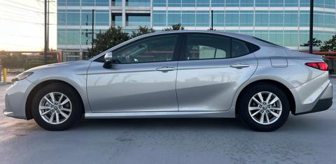 Toyota Camry Hybrid 2025